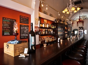 カウンター席(1~4名)