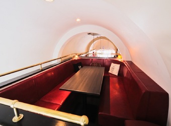 隠れ家的半個室(4名～8名)